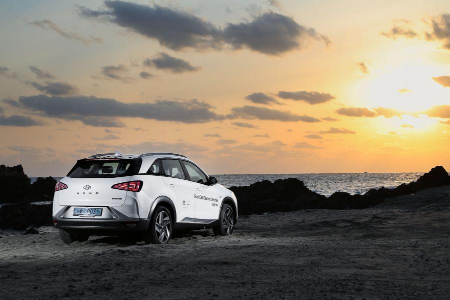  Hyundai NEXO 2018 года  (KR) (фото 16 из 35)